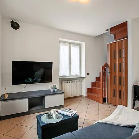 La Cascina Di Elma Few Meters From Lake - Happy Apartment *