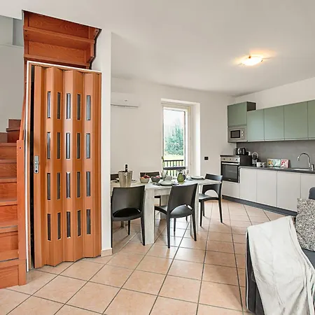 La Cascina Di Elma Few Meters From Lake - Happy Apartment *